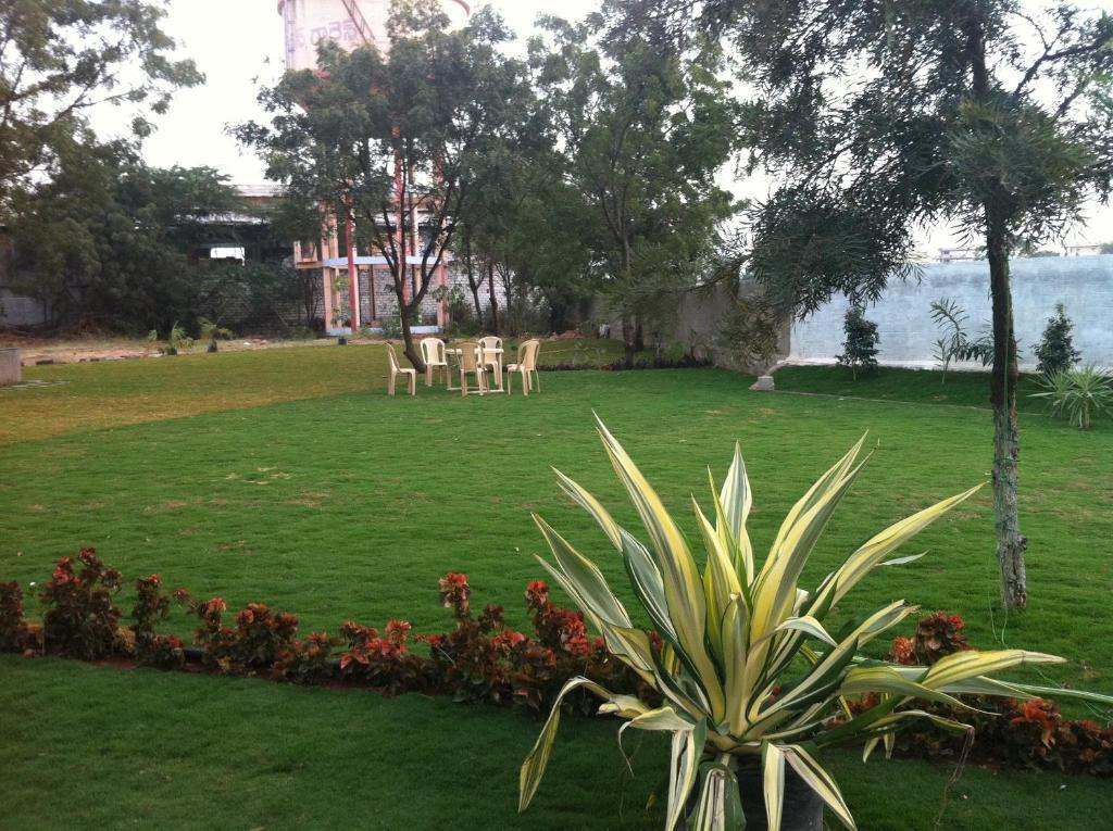 Oyster Airport Hotel Hyderabad Luaran gambar
